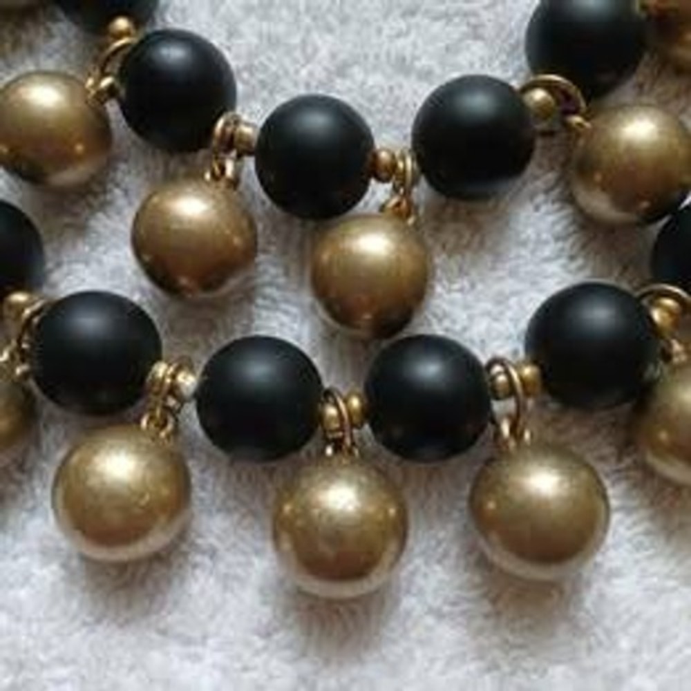 Vintage Necklace Black Gold Double Strand Matte Bead Statement Bib 18-20" - Picture 2 of 6